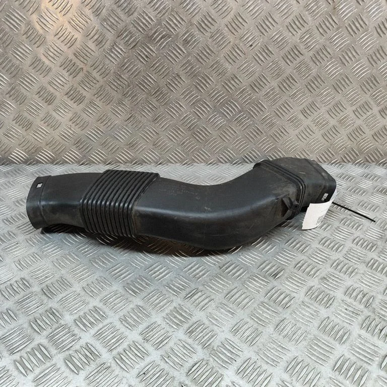 Air intake duct part – BMW 5 Series F10 F11 (2009-2016)