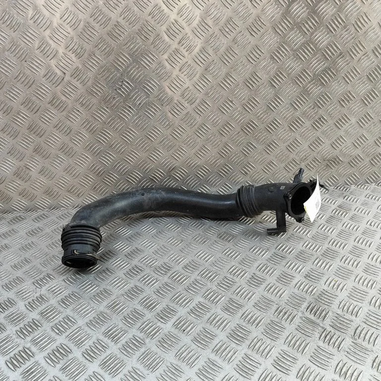 Air intake duct part – BMW 3 Series F30 F35 F31 (2012-2018)