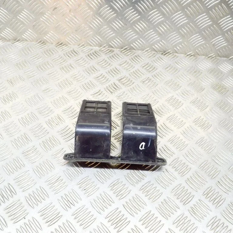 Gaisa ieplūdes kanāla detaļa (-as) MB609502