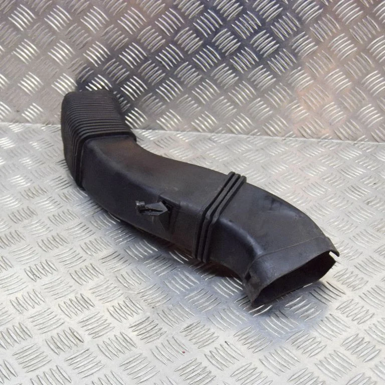 Air intake duct part – BMW 7 Series F01 F02 F03 F04 (2008-2016)