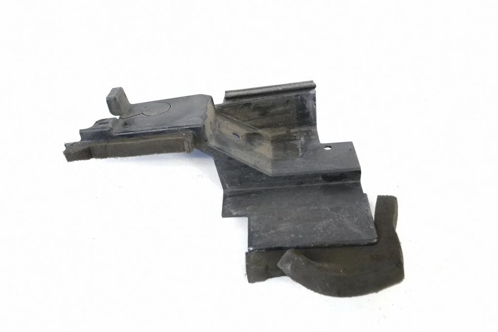 Gaisa ieplūdes kanāla detaļa (-as) 4R838102BB