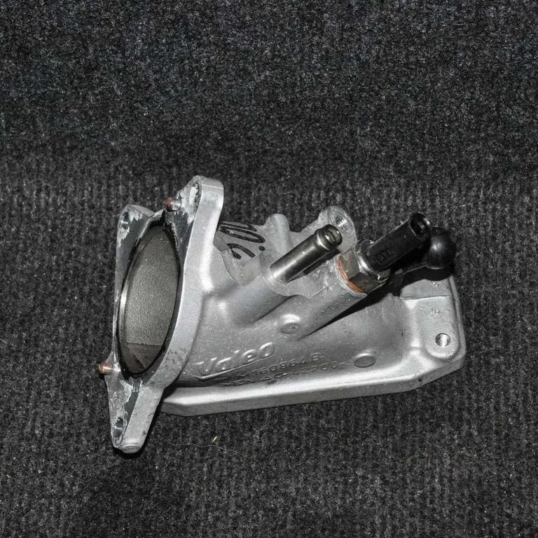 Gaisa ieplūdes kanāla detaļa (-as) – Volkswagen Golf Plus (2005-2013)