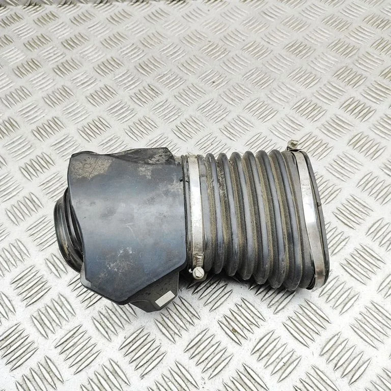 Air intake duct part A6540901200