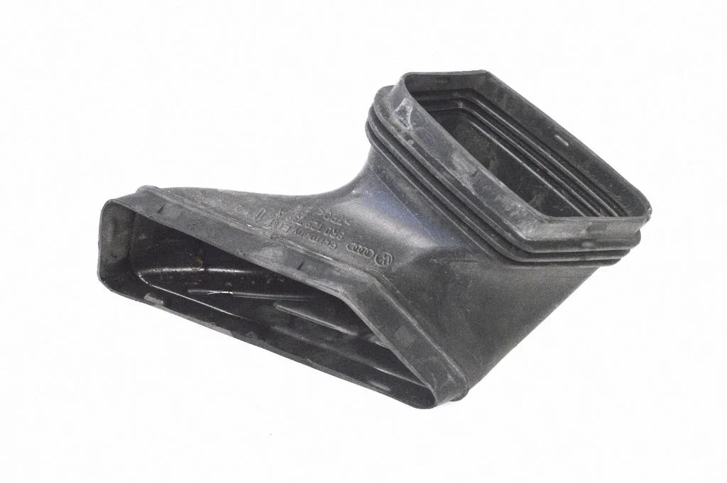 Gaisa ieplūdes kanāla detaļa (-as) 8R0129739A