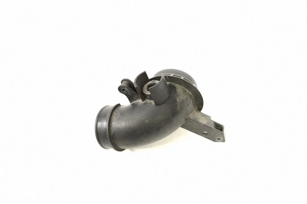 Air intake duct part – Ford Focus (2010-2017)