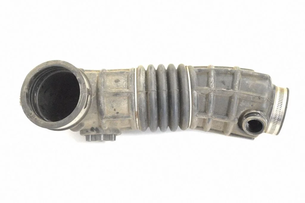 Air intake duct part 04891962AC