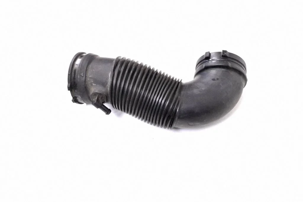 Gaisa ieplūdes kanāla detaļa (-as) 06L129629A
