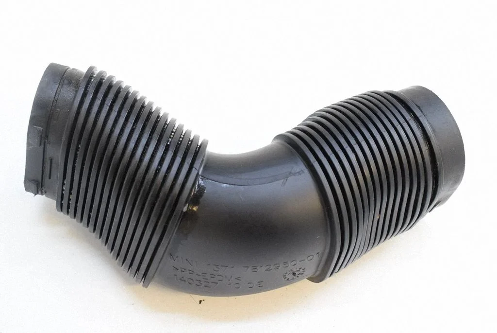 Air intake duct part 13717812950