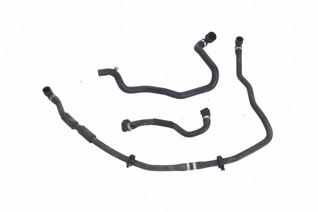 Šļūtene (-es)/ caurule (-es) – BMW 3. sērija F30 F35 F31 (2012-2018)