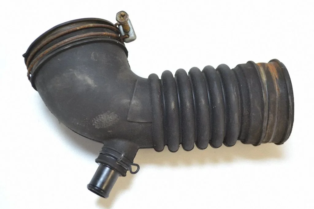 Air intake hose/pipe – Lexus IS 220D-250-350 (2006-2013)