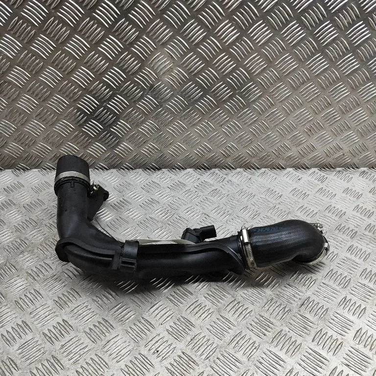 Šļūtene (-es)/ caurule (-es) – Volkswagen Passat CC (2008-2016)