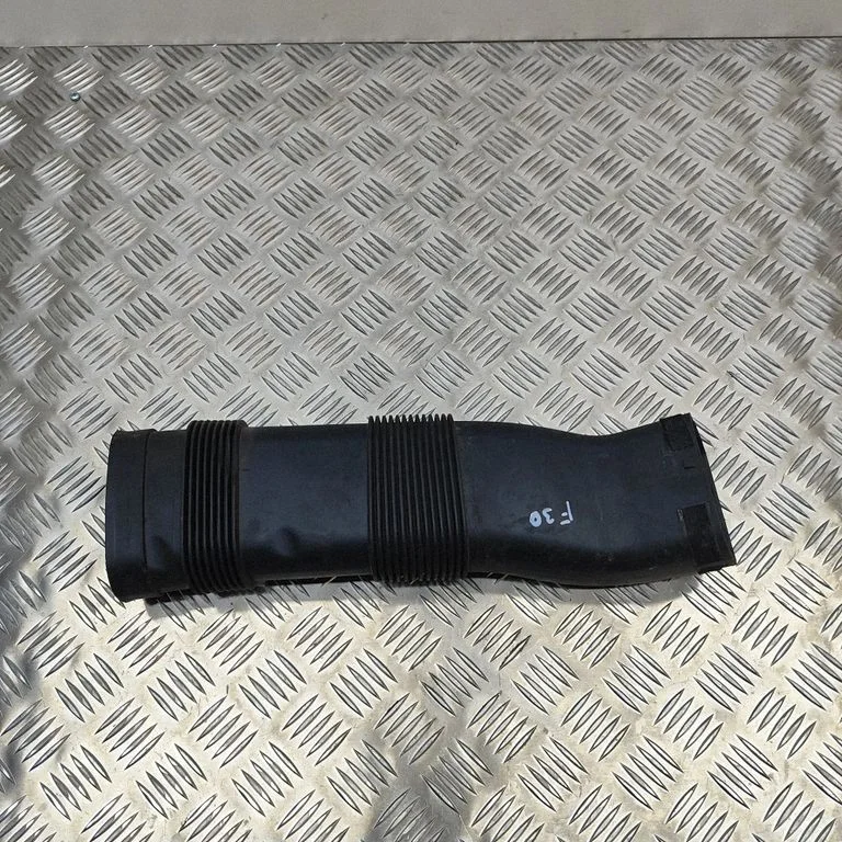 Air intake hose/pipe – BMW 3 Series F30 F35 F31 (2012-2018)