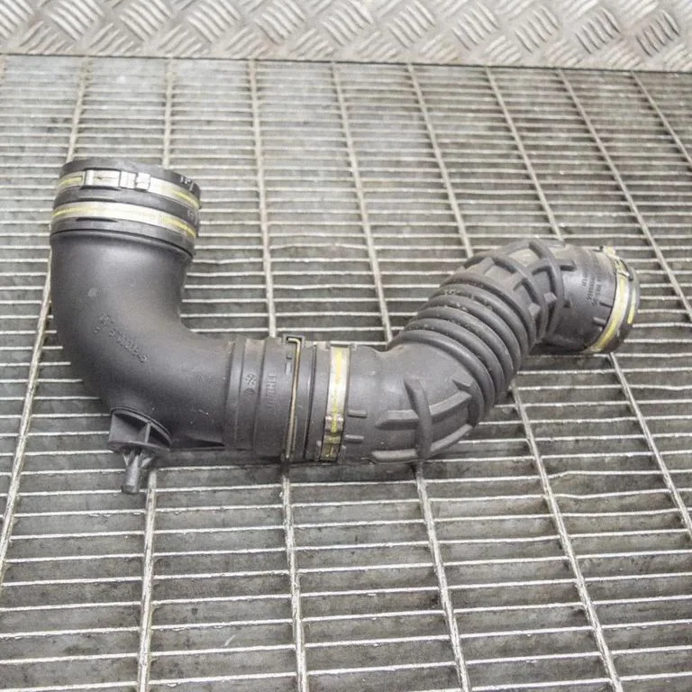 Air intake hose/pipe 70569144