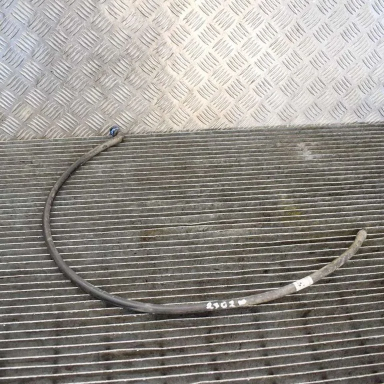 Õhu sisselaske voolik (-ud)/ toru (-d) – BMW 3-seeria E90 E91 (2005-2012)