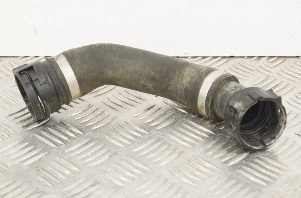 Air intake hose/pipe – BMW 6 Series F12 F13 (2010-2018)