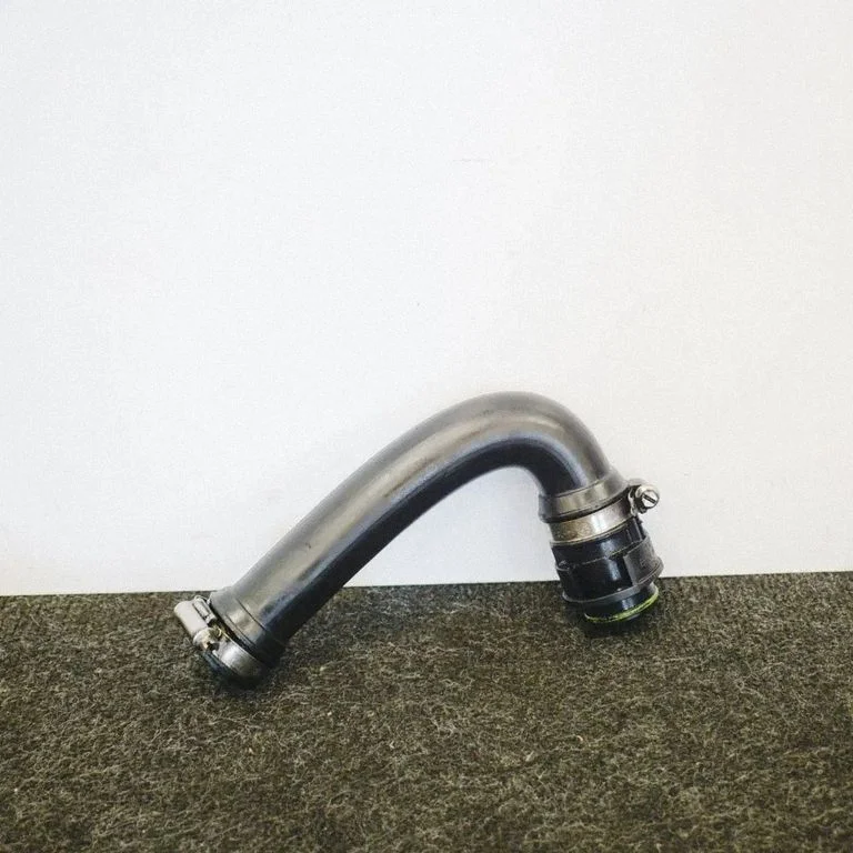 Air intake hose/pipe 991000768K