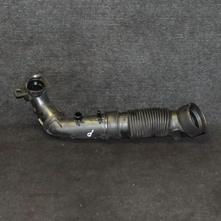 Air intake hose/pipe – Peugeot 308 (2013-2021)