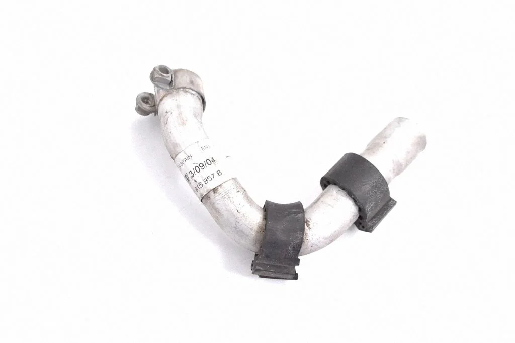 Õhu sisselaske voolik (-ud)/ toru (-d) 7L0815857B