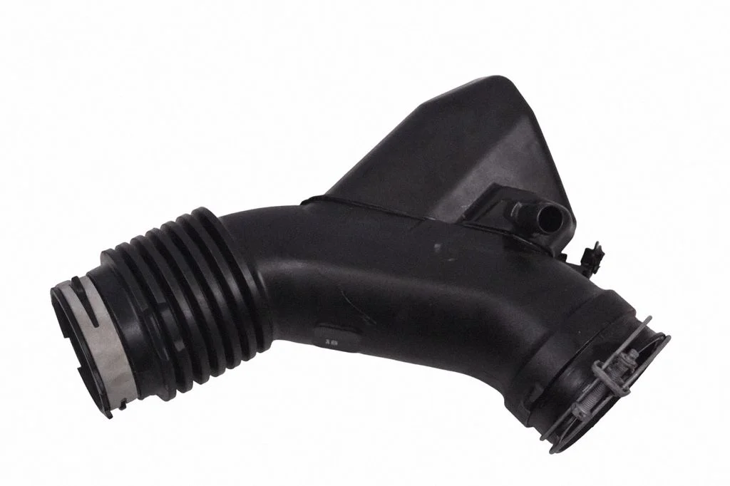 Air intake hose/pipe A2046903726