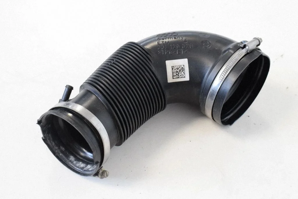 Šļūtene (-es)/ caurule (-es) – Audi A4 Allroad B8 (2008-2016)