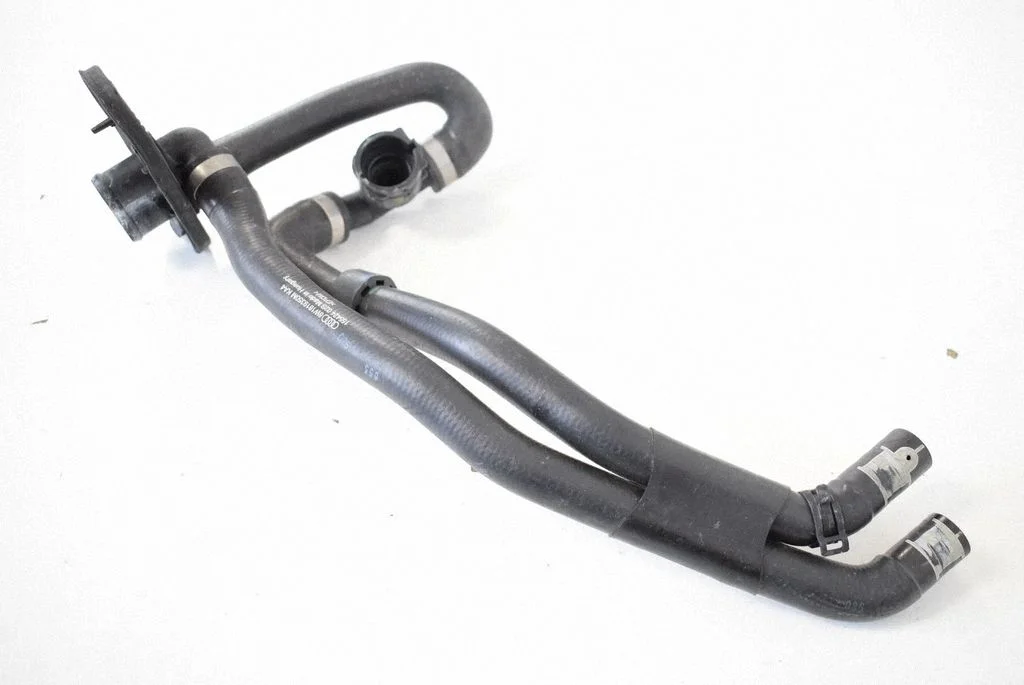 Air intake hose/pipe 8W1819350M
