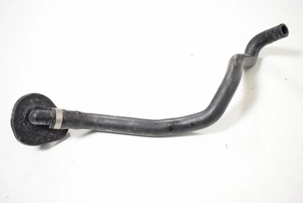 Õhu sisselaske voolik (-ud)/ toru (-d) – Audi A4 S4 B9 (2015-2019)