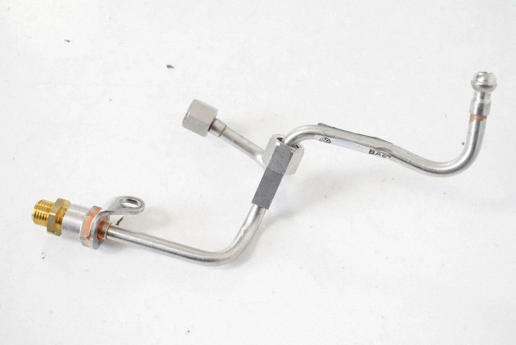 Air intake hose/pipe 06M127507