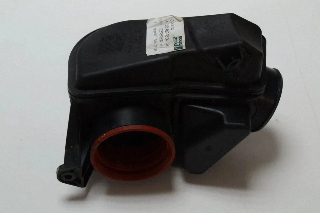 Õhu sisselaske voolik (-ud)/ toru (-d) A2710900804