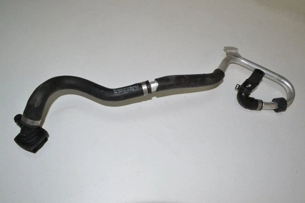 Air intake hose/pipe – Mercedes-Benz C-Class W205 (2014-2021)