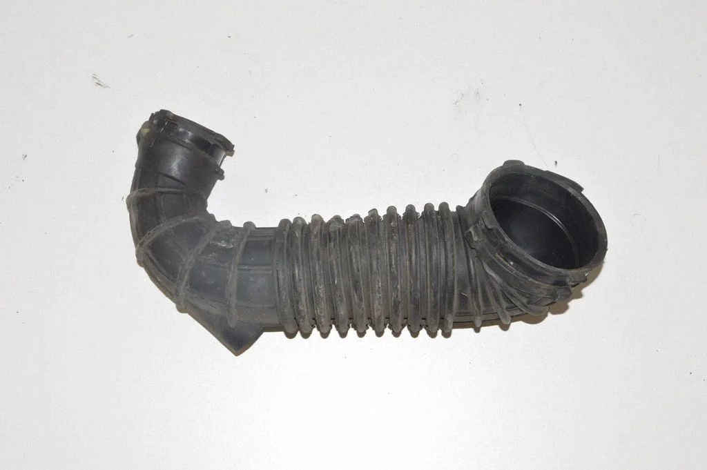 Air intake hose/pipe – Audi A4 Allroad B8 (2008-2016)