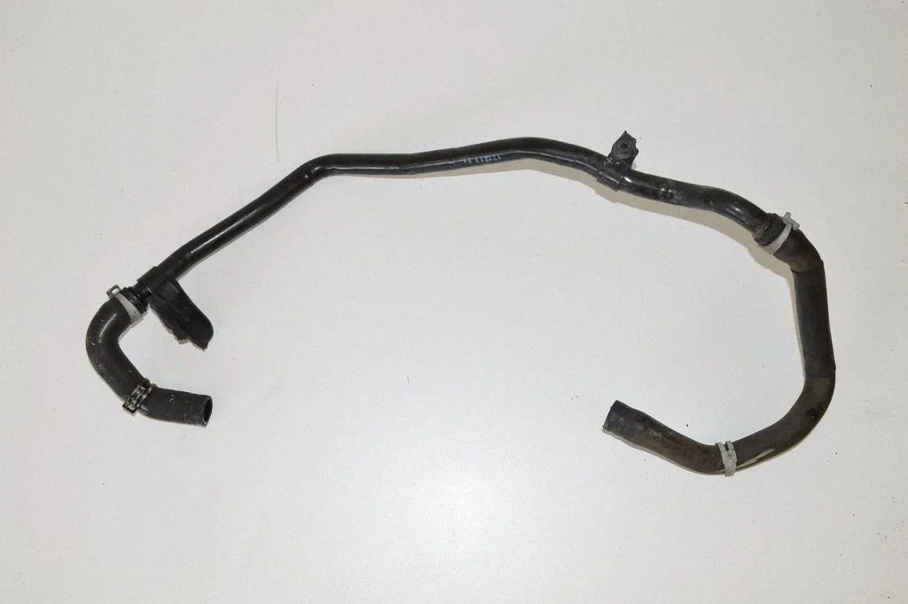 Šļūtene (-es)/ caurule (-es) – Volkswagen Passat CC (2008-2016)