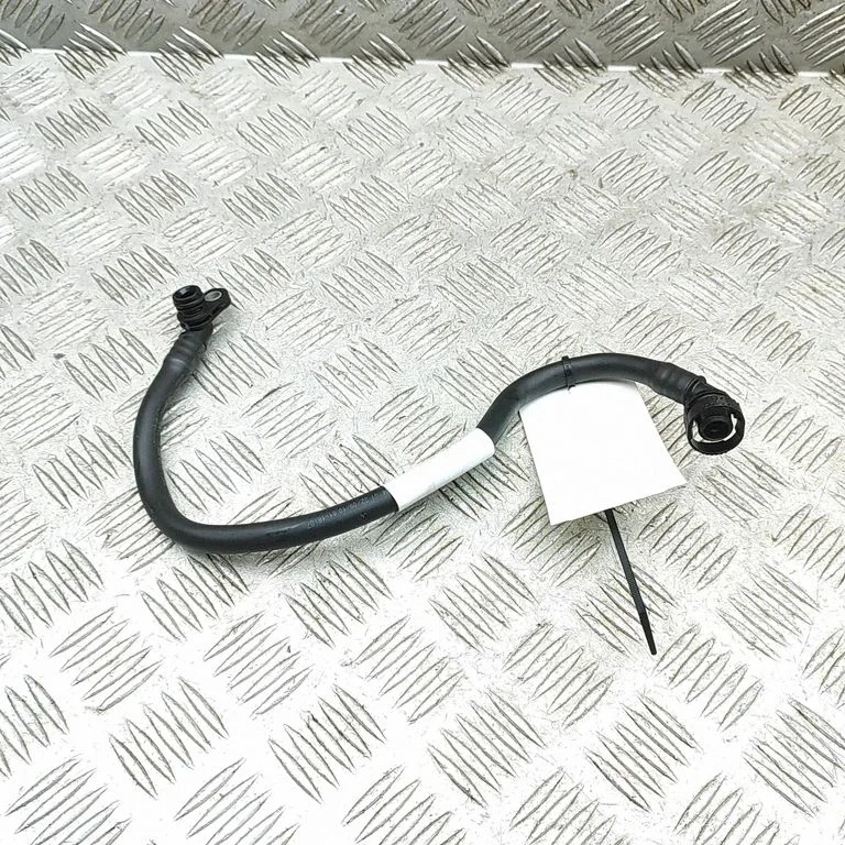 Kartera ventilācijas šļūtene 8665234