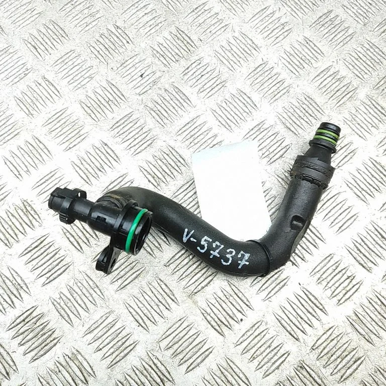 Kartera ventilācijas šļūtene 04E103474K
