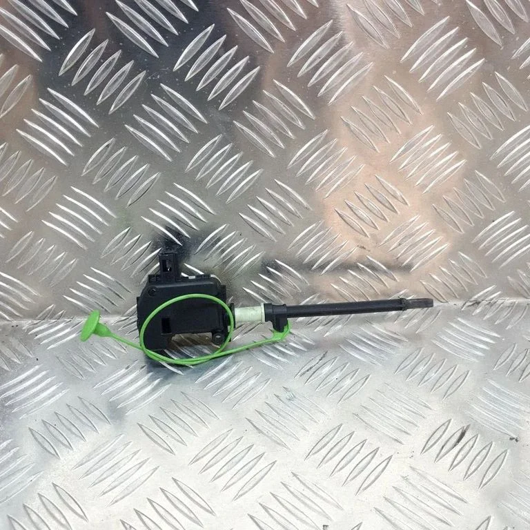 Fuel tank cap lock – Volvo V60 (2011-2013)