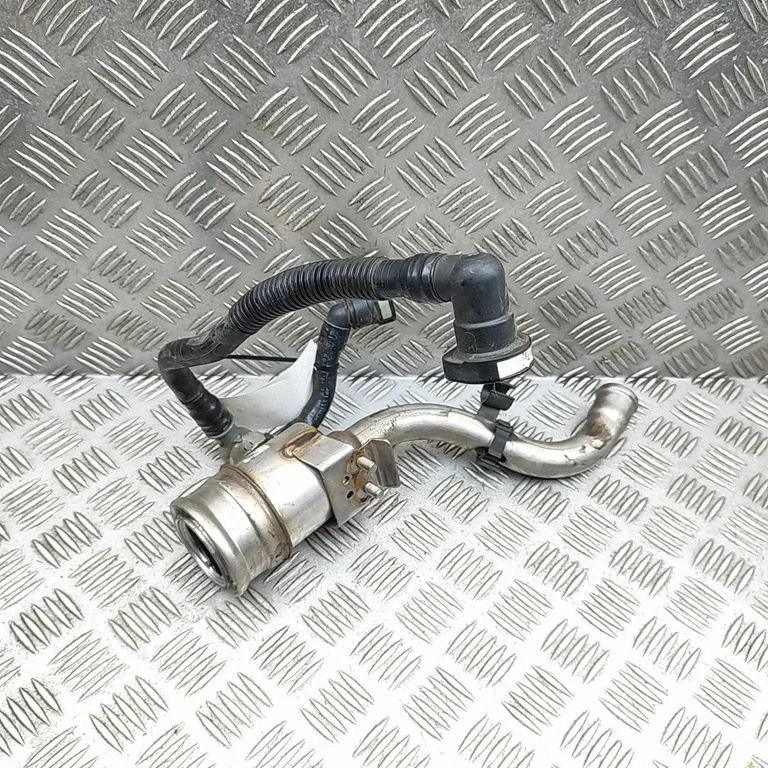 Fuel tank filler neck pipe 7458731