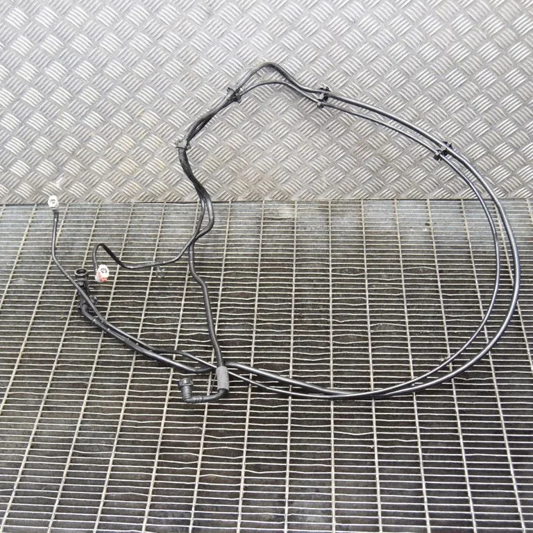 Fuel line pipe STU14081001