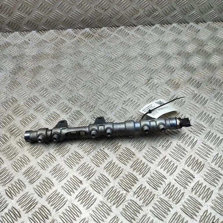Fuel main line pipe – Land Rover Range Rover L405 (2013-2021)