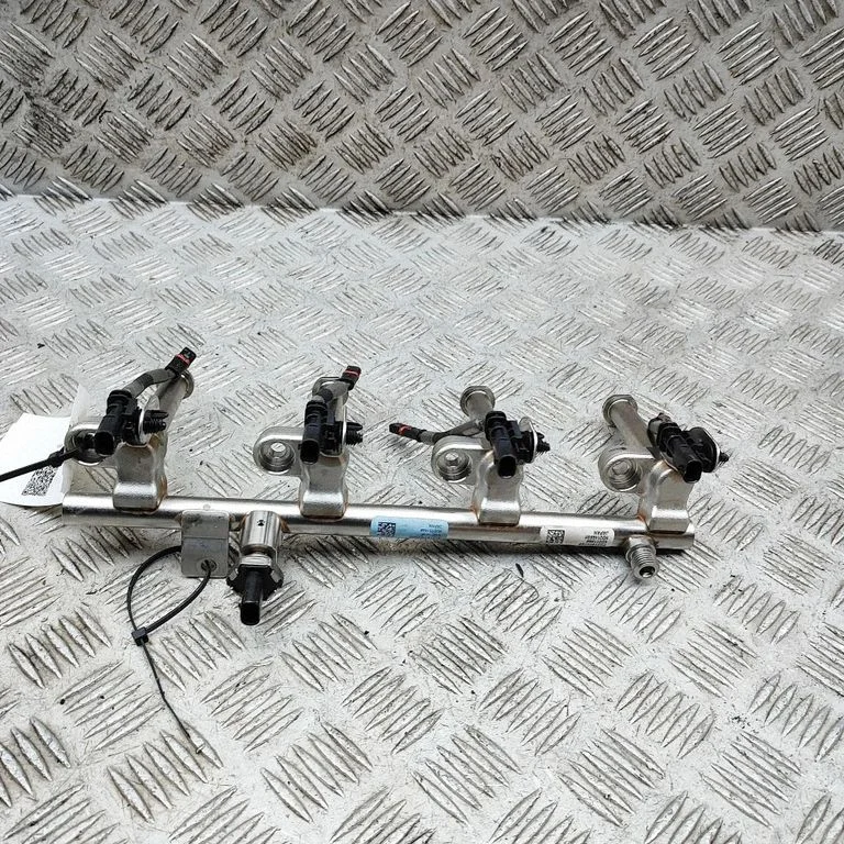 Kütuse magistraaltoru 31478396