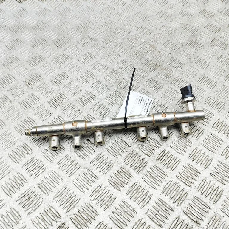 Kütuse magistraaltoru 476ZQB1121020
