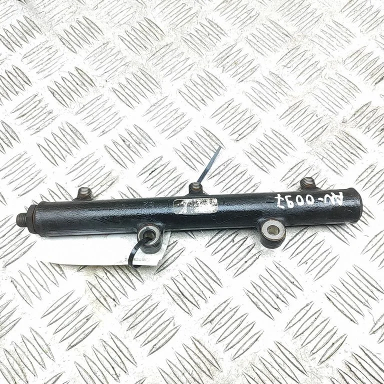Fuel main line pipe – Land Rover Discovery 3 - LR3 (2005-2009)
