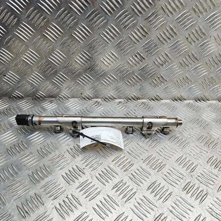 Fuel main line pipe – Volkswagen e-Golf (2014-)