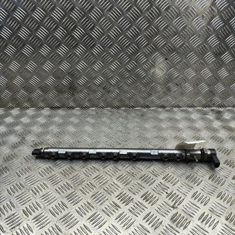 Degvielas maģistrālā caurule – BMW X5 E70 (2006-2013)