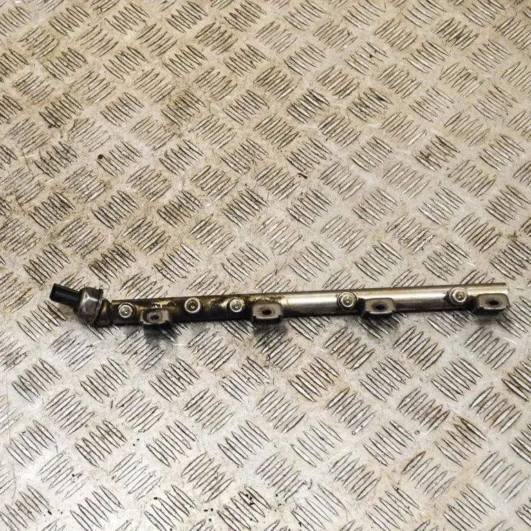 Fuel main line pipe – BMW 7 Series F01 F02 F03 F04 (2008-2016)