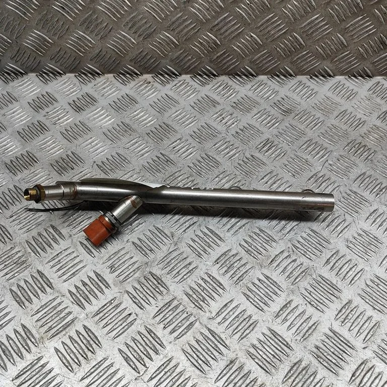 Fuel main line pipe