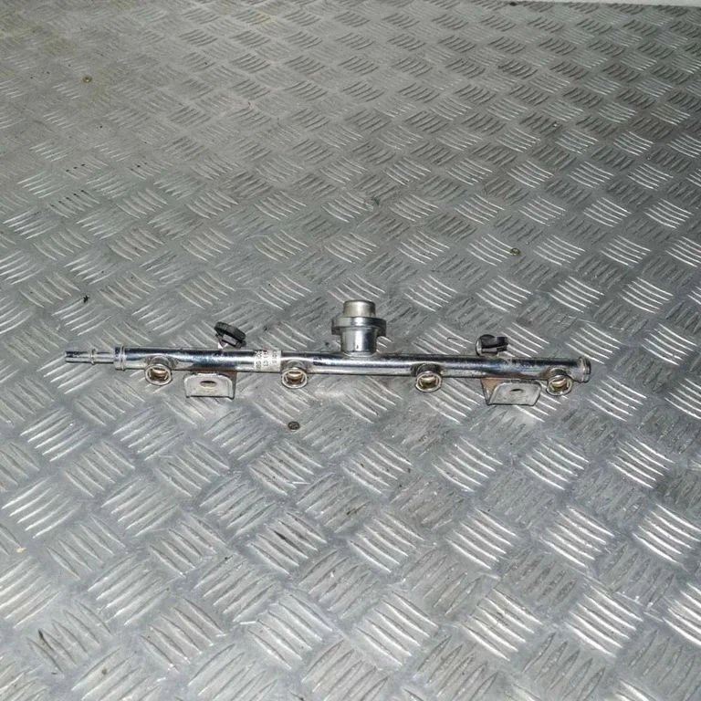 Kütuse magistraaltoru – Ford Focus C-MAX (2003-2010)
