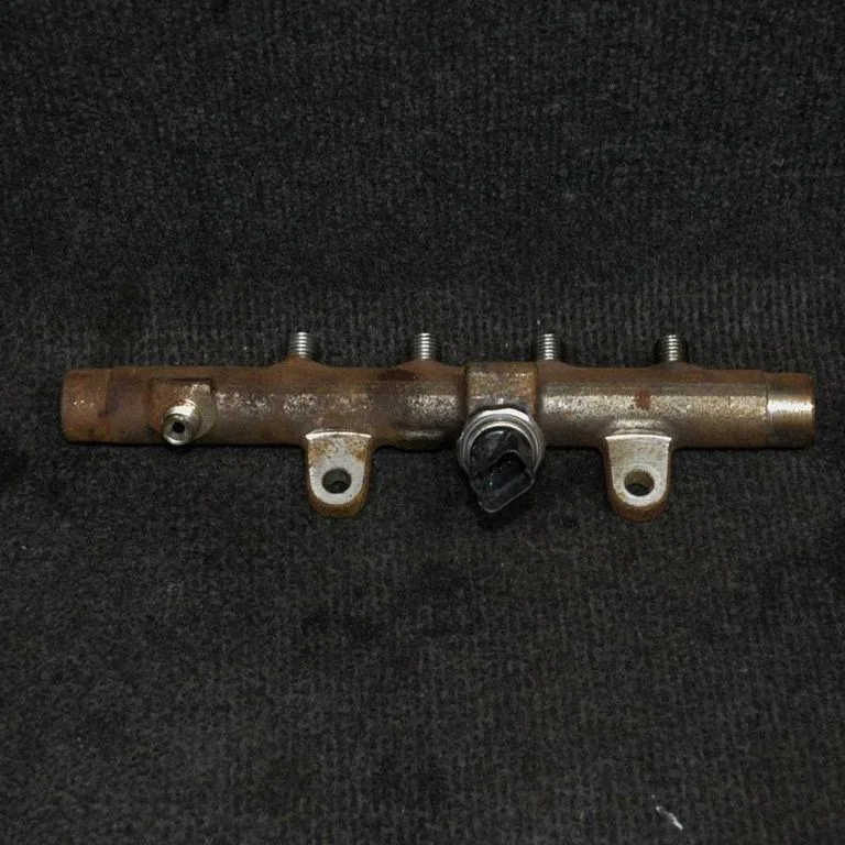 Kütuse magistraaltoru – Nissan Juke I F15 (2010-2018)