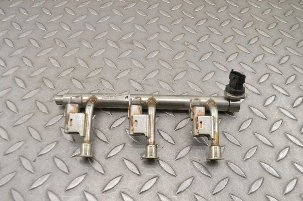 Fuel main line pipe – Ford Focus (2010-2017)