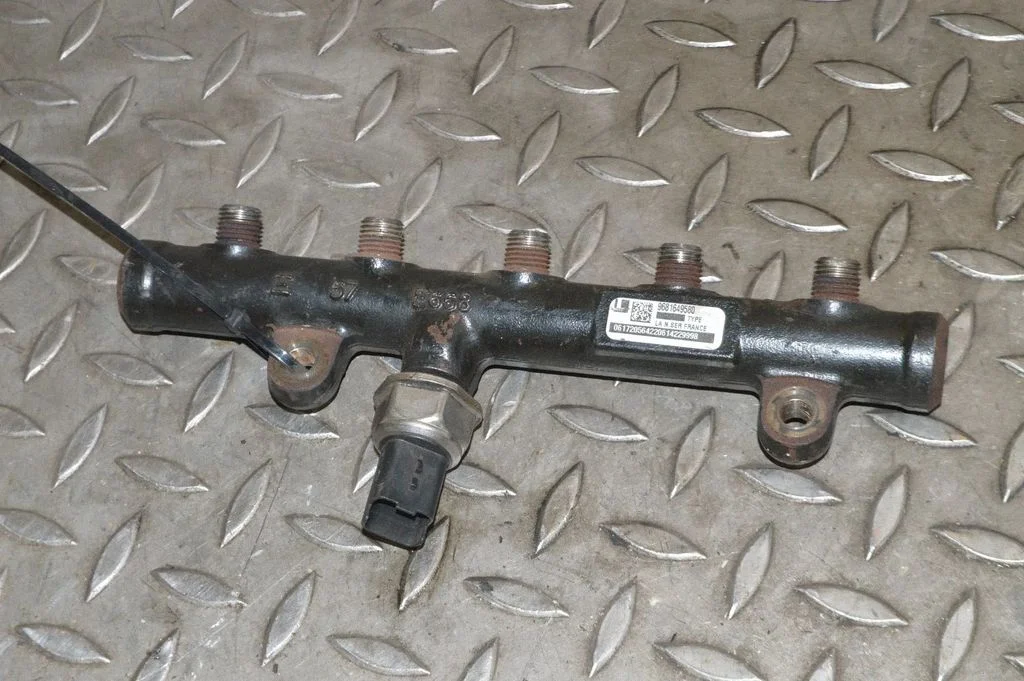 Kütuse magistraaltoru – Ford S-MAX (2006-2015)