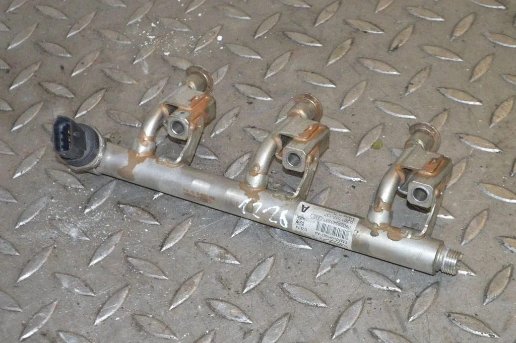 Fuel main line pipe – Ford Fiesta ST (2013-2017)
