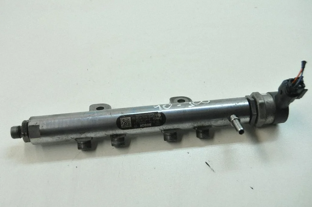 Fuel main line pipe 0281006017